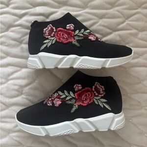 Steve Madden Black Slip-On Sneakers with Red Pink Floral Embroidery